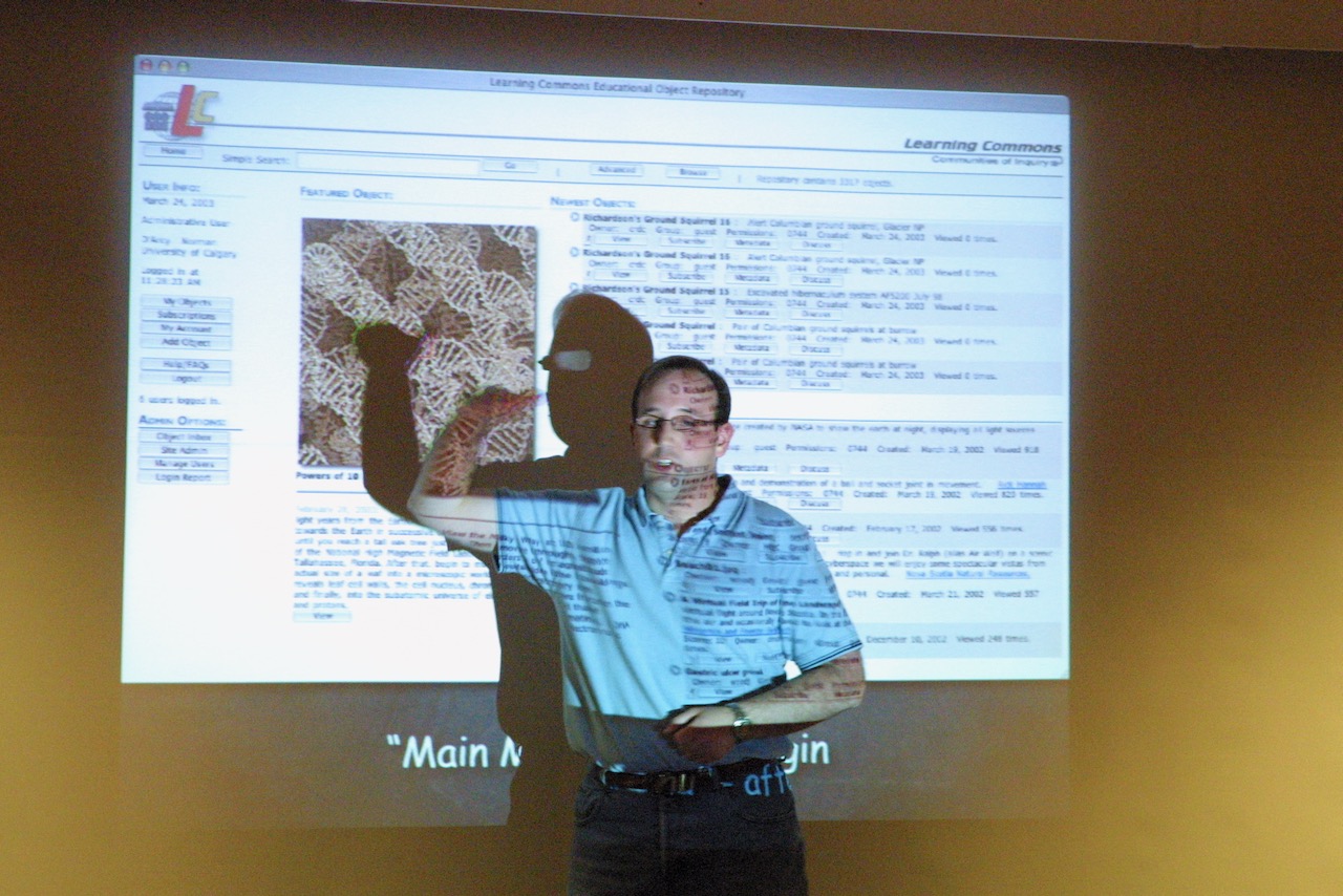 presenting CAREO and learning objects in 2003